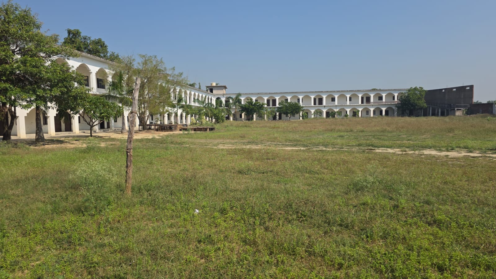 Ram Awadh Homoeopathic Pharmacy College